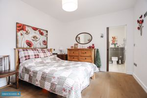 Bedroom- click for photo gallery